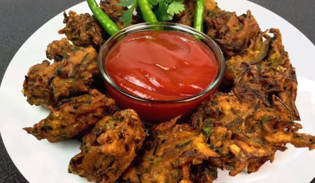 Pakoda (6 pieces)